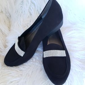 Comfort View Jeweled Loafers